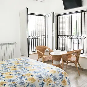 https://villetta-sole-bari.barihotels.org